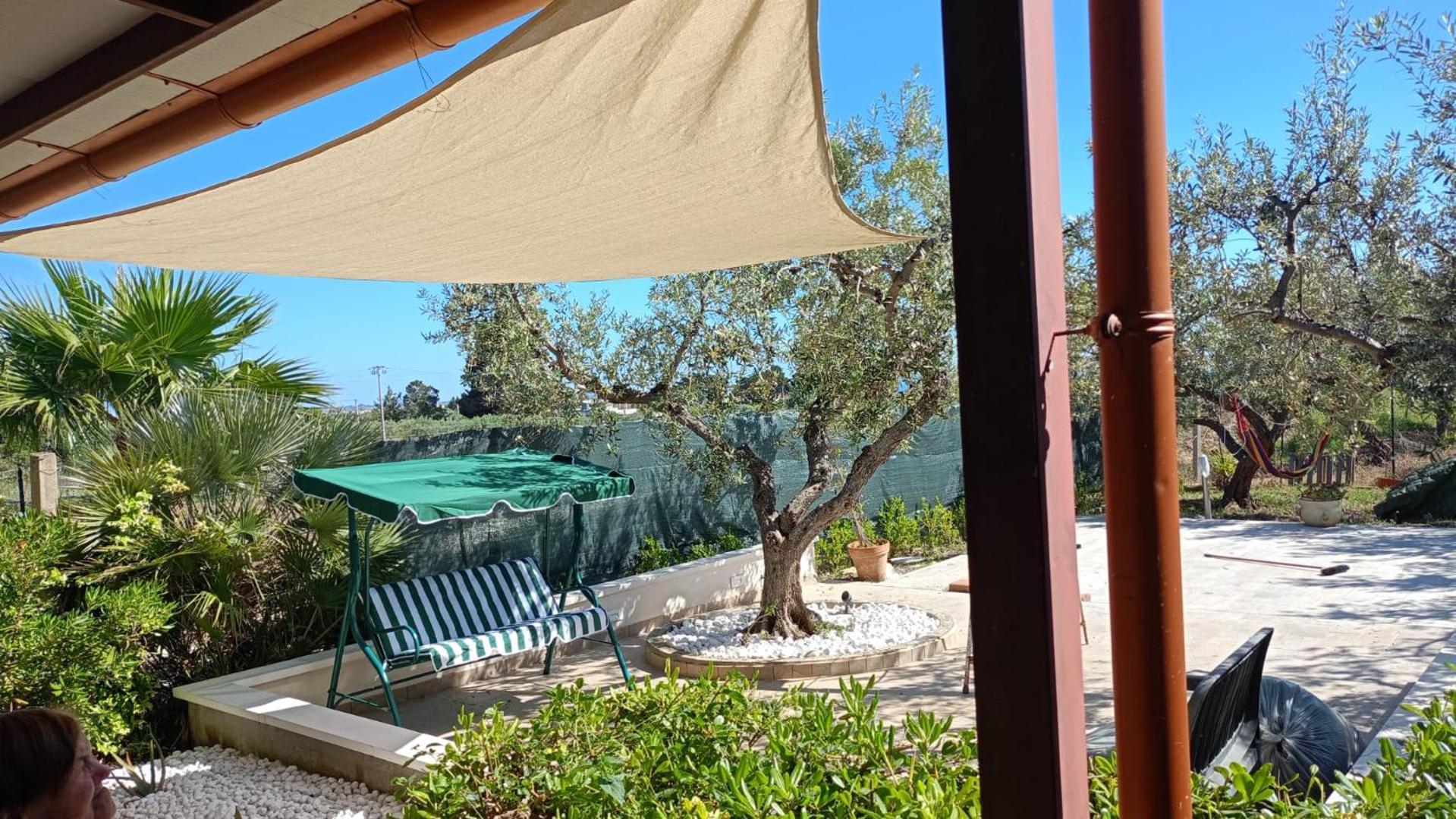 La Casetta Degli Ulivi Con Piscina Menfi Bagian luar foto